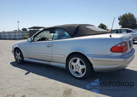 2000 Mercedes-Benz Clk 430 z USA, uszkodzony, nr VIN WDBLK70G1YT031649